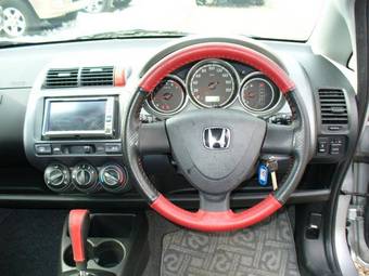 2002 Honda Fit Pictures