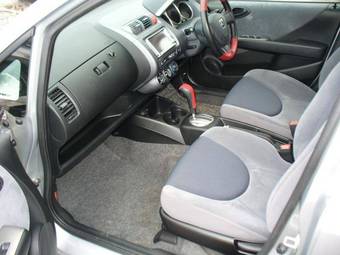 2002 Honda Fit Wallpapers