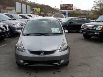 2002 Honda Fit Pictures