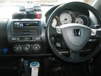 2002 Honda Fit Pictures