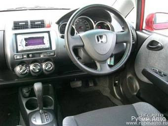 2002 Honda Fit Pictures