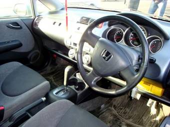 2002 Honda Fit Photos