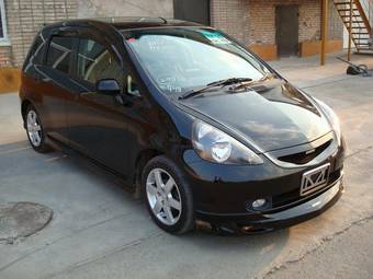 2002 Honda Fit Pictures