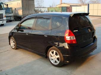 2002 Honda Fit Photos