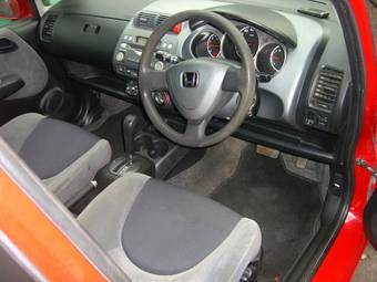 2002 Honda Fit Photos