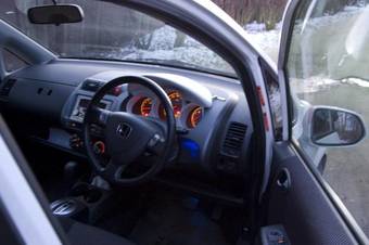 2002 Honda Fit Pictures