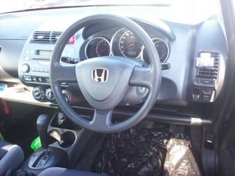 2002 Honda Fit Pictures