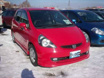 2002 Honda Fit Photos