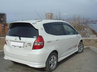 2002 Honda Fit Pictures