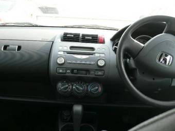 2002 Honda Fit Photos