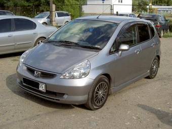 2002 Honda Fit Pictures