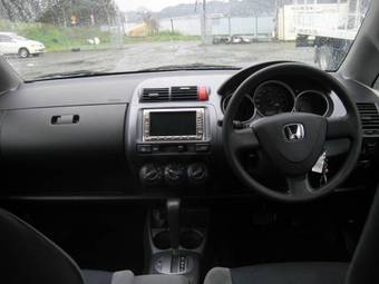 2002 Honda Fit Photos