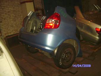 2002 Honda Fit Photos