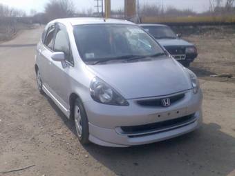 2002 Honda Fit Pictures