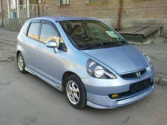 2002 Honda Fit Pictures