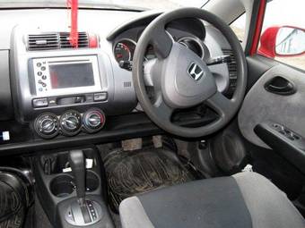 2002 Honda Fit Photos