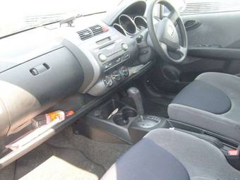2002 Honda Fit Pictures