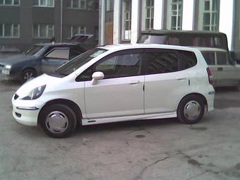 2002 Honda Fit Photos