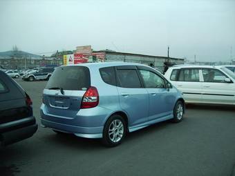 2002 Honda Fit Pictures