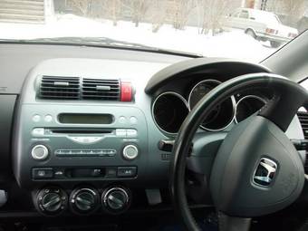 2002 Honda Fit Photos