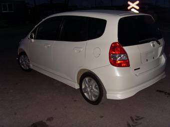 2002 Honda Fit Photos