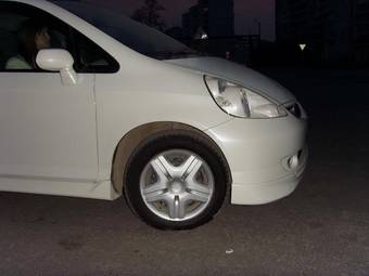 2002 Honda Fit Photos