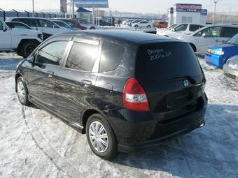 2002 Honda Fit Photos