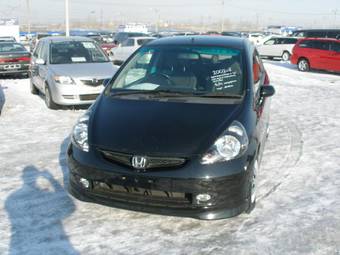 2002 Honda Fit Photos