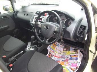 2002 Honda Fit Photos