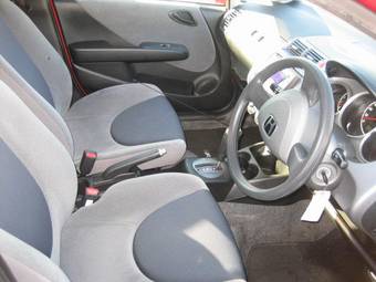 2002 Honda Fit Photos