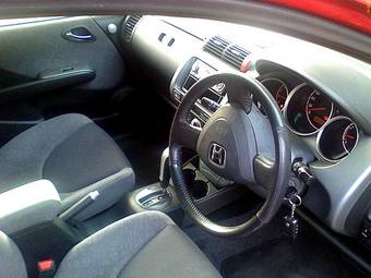 2002 Honda Fit Pictures