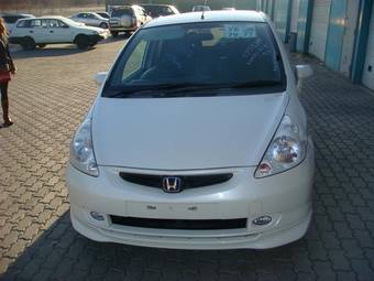 2002 Honda Fit Pictures