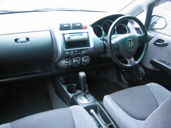 2002 Honda Fit Pictures