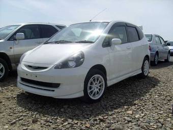 2002 Honda Fit Photos
