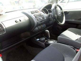 2002 Honda Fit Pictures