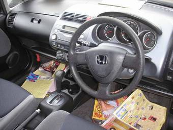 2002 Honda Fit Photos