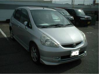 2002 Honda Fit Photos