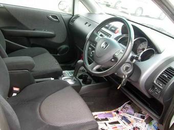 2002 Honda Fit Photos