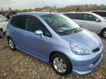 2002 Honda Fit Photos
