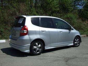 2002 Honda Fit Pictures