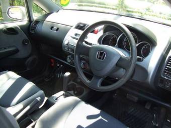 2002 Honda Fit Photos
