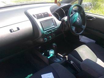 2002 Honda Fit Photos