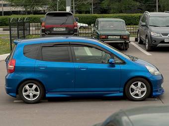 2002 Honda Fit Pictures