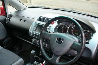 2002 Honda Fit Pictures