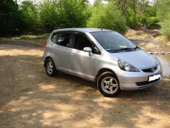 2002 Honda Fit Photos