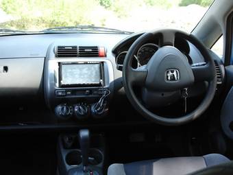 2002 Honda Fit Pictures