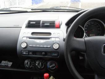 2002 Honda Fit Photos