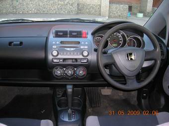 2002 Honda Fit Pictures