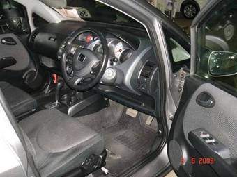 2002 Honda Fit Pictures