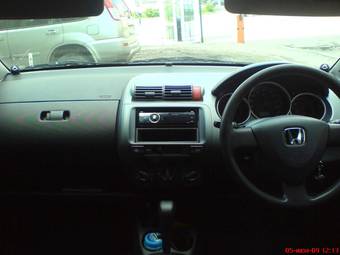 2002 Honda Fit Pictures